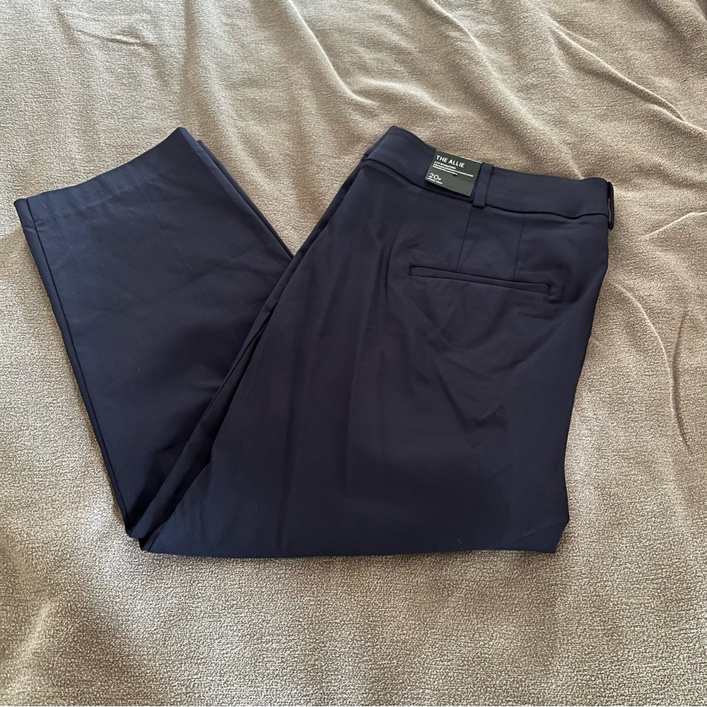 NWT Women’s Lane Bryant Dark Blue Trousers Ankle Size 20P - Picture 1 of 8